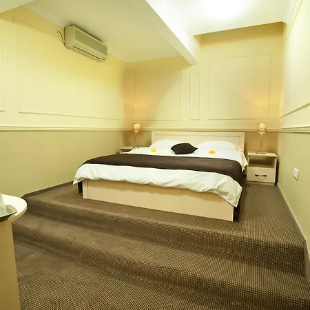 Otel Hanu' Berarilor 3*
